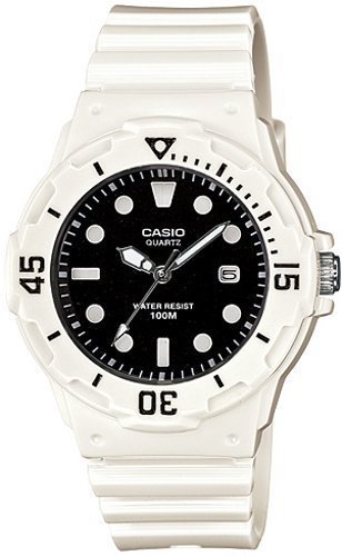 Часовник Casio LRW-200H-1EV