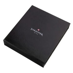 Луксозен комплект Sheaffer, химикалка 300 Black & Gold и тефтер А5