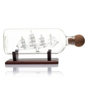 Декантер Mikamax Ship in a Bottle, с дървена поставка, 750мл Декантер Mikamax Ship in a Bottle, с дървена поставка, 750мл
