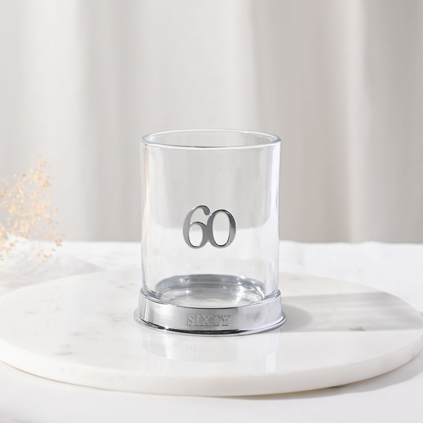 Юбилейна чаша за уиски Celebrations® Milestones, с 3D число 60 – подарък за 60-годишнина - Image 2