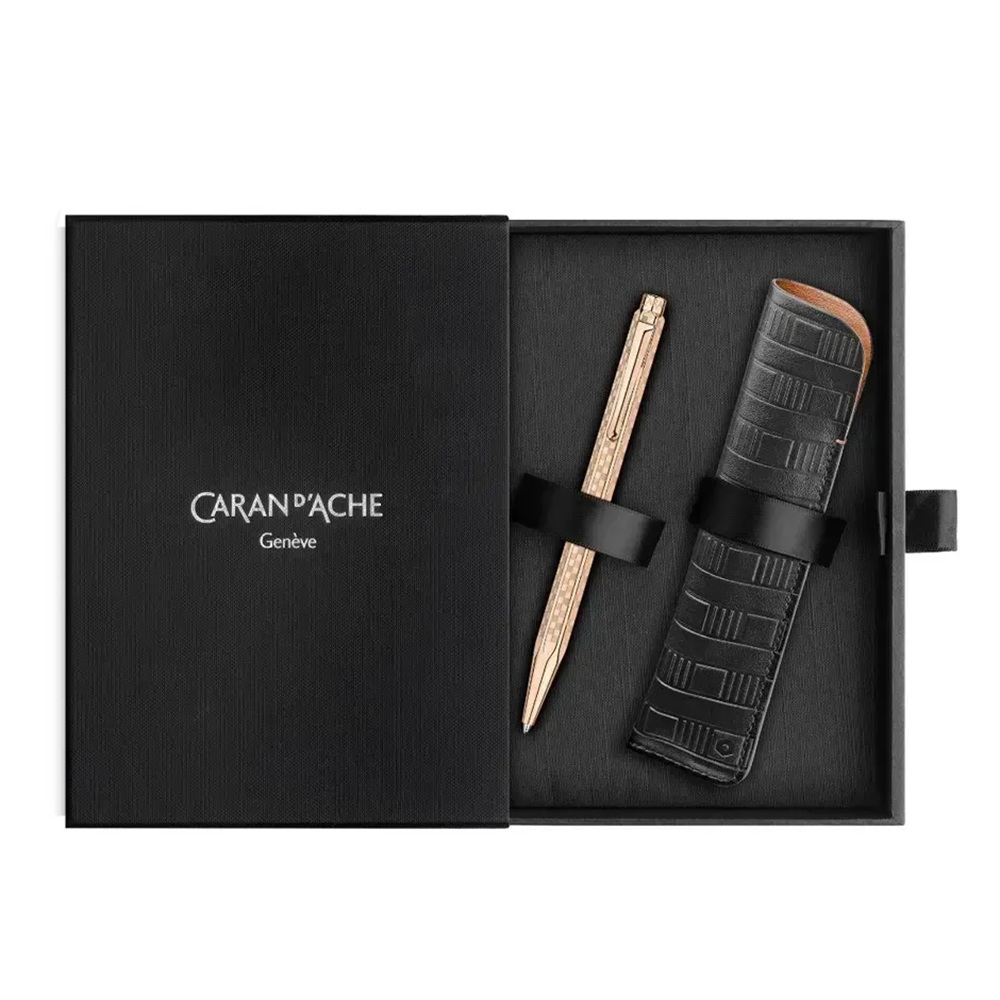 Луксозен комплект Caran d'Ache Ecridor Damier Rose Gold, химикалка и кожен калъф - Image 2